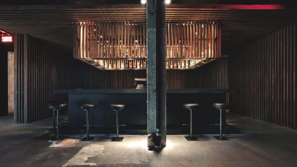 Stereobar